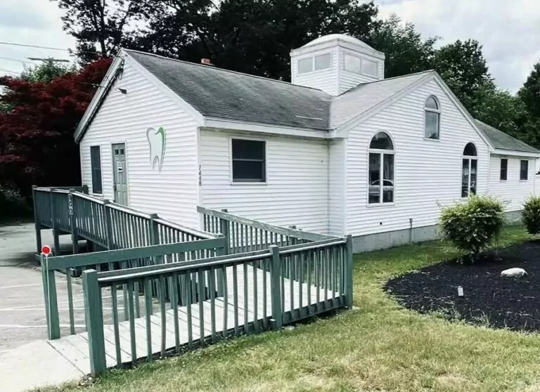 Lakeview family dentists exterior